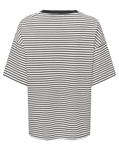 Only - ONLLisa T-shirt - Cloud Dancer/Thin Black